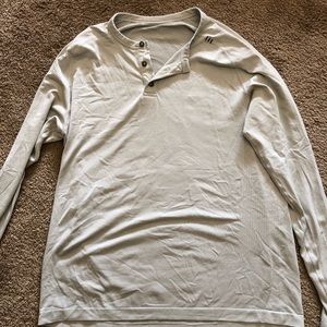 Men’s Tan Lululemon Henley T-Shirt Large